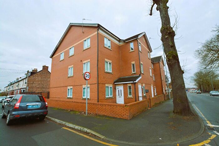 2 Bedroom Apartment For Sale In Hyde Road, Manchester, Greater Manchester, M18