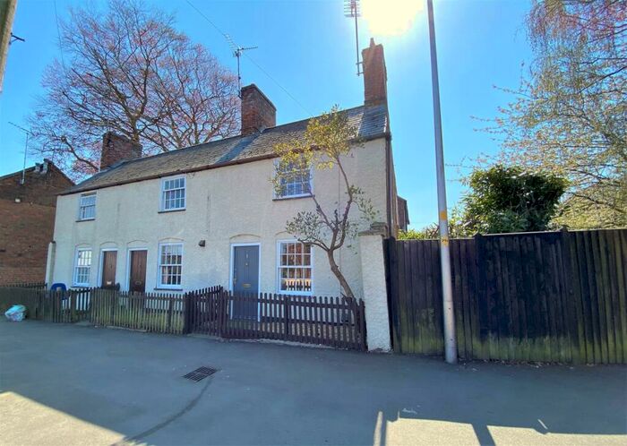 2 Bedroom End Of Terrace House To Rent In Stonegate, Spalding, PE11