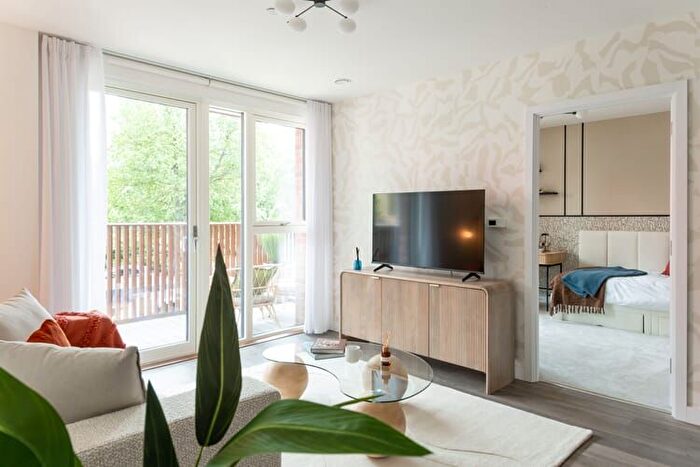 2 Bedroom Flat For Sale In So Resi North Acton, W3