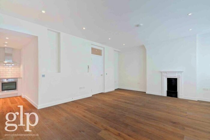 2 Bedroom Flat To Rent In Rupert Street, Soho, W1D