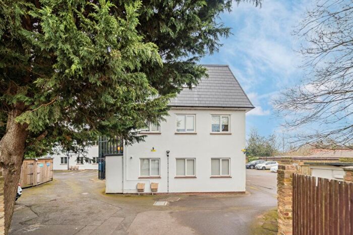 1 Bedroom Apartment For Sale In Universal House, Iver, SL0