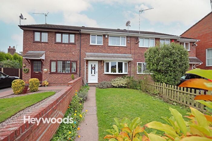 3 Bedroom Town House For Sale In Wharf Terrace, Madeley Heath, Crewe, Staffordshire, CW3