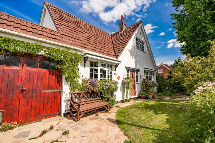 4 Bedroom Detached House For Sale In Carlton Avenue, Healing, Grimsby, Lincolnshire, DN41