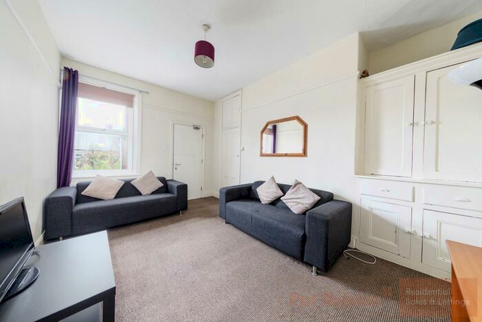 2 Bedroom Maisonette To Rent In Grosvenor Gardens, Jesmond Vale, NE2