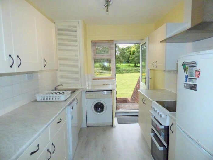 2 Bedroom Flat To Rent In Walker Road, East Quayside, Newcastle Upon Tyne, NE6