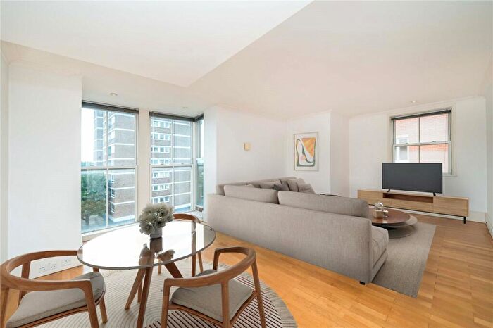 2 Bedroom Apartment To Rent In Bredin House, Kings Chelsea, SW10