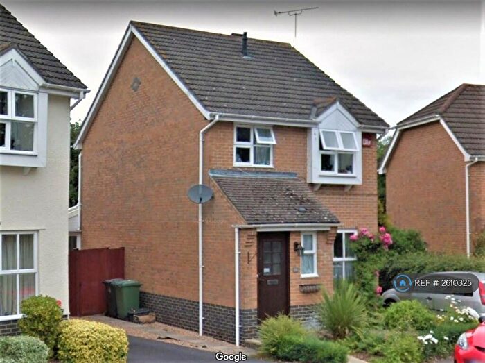 3 Bedroom Detached House To Rent In Kennet Road, Petersfield, GU31