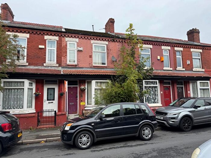 6 Bedroom Terraced House For Sale In Haydn Avenue, Manchester, Lancashire, M14