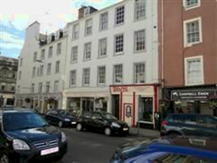 2 Bedroom Flat To Rent In George Street, Perth, PH1