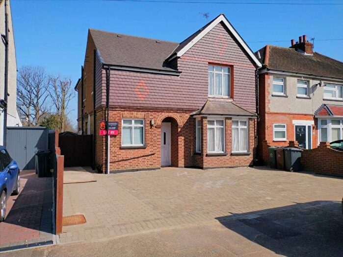 4 Bedroom House To Rent In Wayville Road, Dartford, DA1