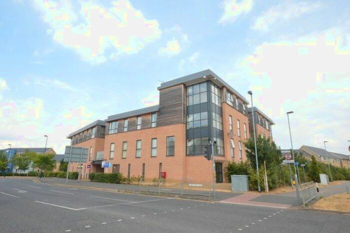 2 Bedroom Flat To Rent In Chieftain Way, Cambridge, CB4