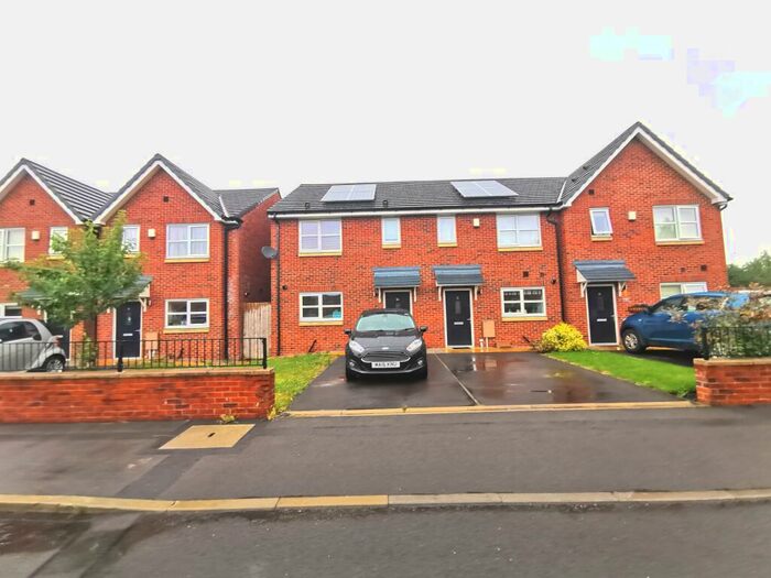 3 Bedroom Semi-Detached House To Rent In Marsworth Close, Manchester, M23