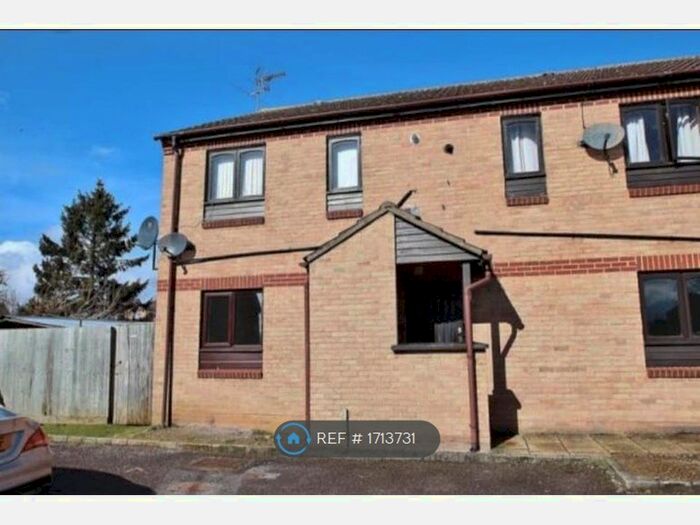 1 Bedroom Flat To Rent In Burwell Court, Witney, OX28