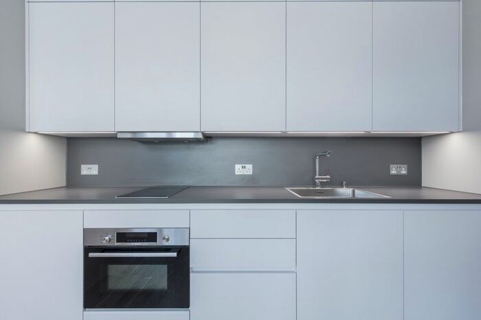 Studio To Rent In Heathfield Park, London, NW2