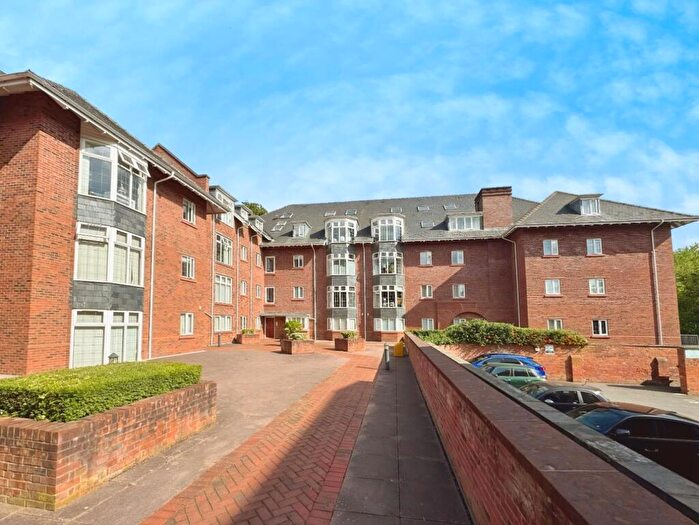 3 Bedroom Duplex For Sale In Station Road, Wilmslow, SK9