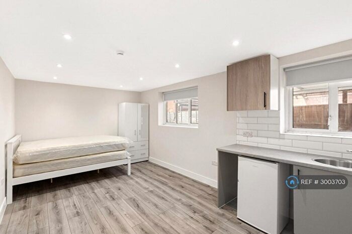 Studio To Rent In Hornchurch Road, Hornchurch, RM12