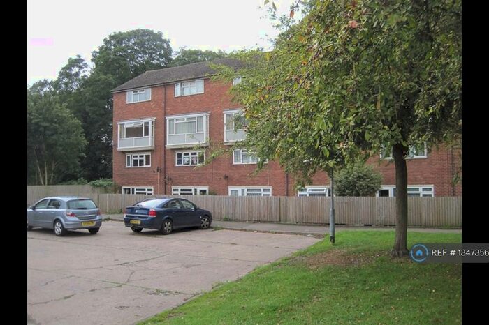 2 Bedroom Flat To Rent In Masefield Drive, Tamworth, B79