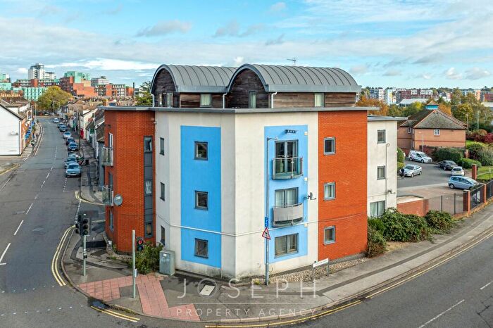 2 Bedroom Apartment For Sale In Brickfield Close, Ipswich, IP2