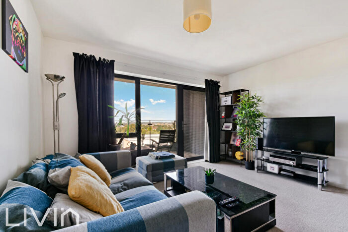 2 Bedroom Flat For Sale In Purley Way, Croydon, CR0