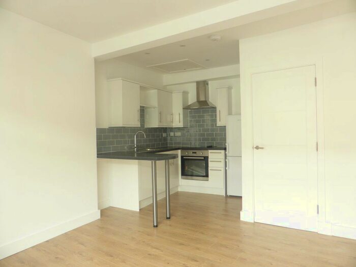 1 Bedroom Flat To Rent In Western Road, Hove, BN3