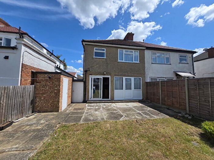 3 Bedroom Semi-Detached House To Rent In Kenton Lane, Kenton, HA3