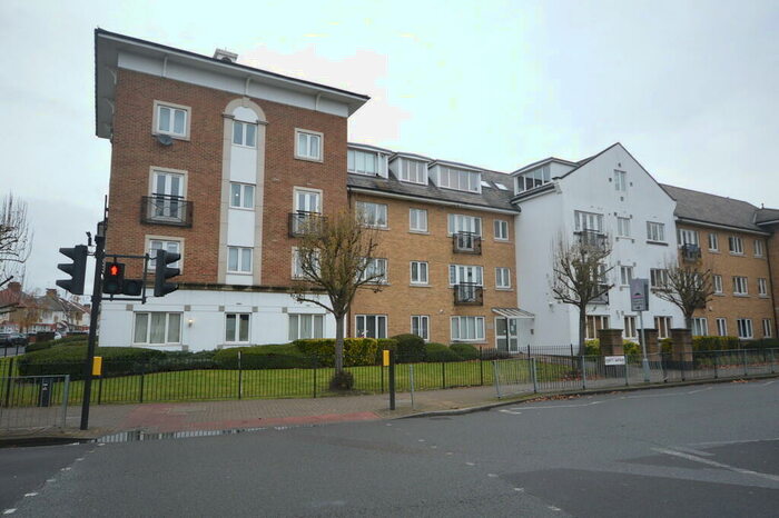 2 Bedroom Apartment To Rent In Forty Avenue, Wembley, HA9