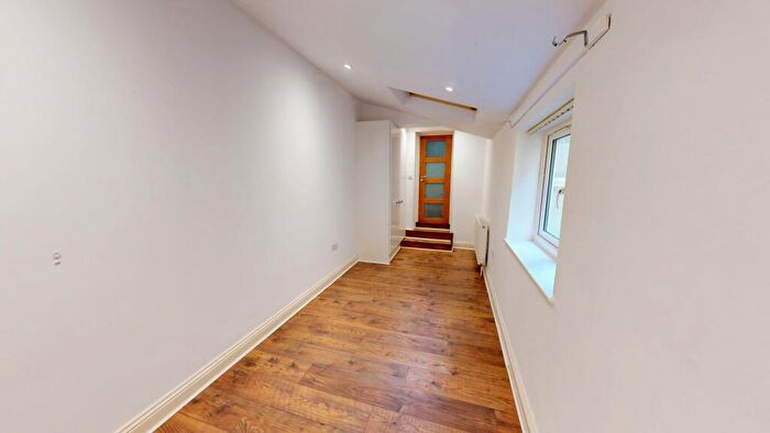 1 Bedroom Flat To Rent In Western Road, Brighton, BN1