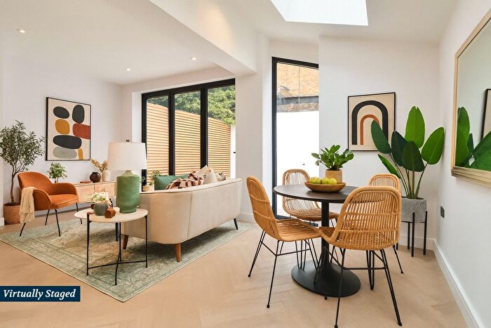 2 Bedroom Flat For Sale In Ponsard Road, Kensal Green, NW10