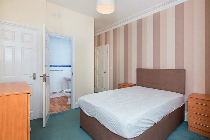 1 Bedroom Private Hall To Rent In Heavitree Road, Exeter, EX1