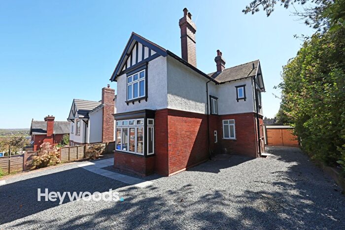 4 Bedroom Detached House For Sale In Gladstone Place, Stoke-On-Trent, ST4