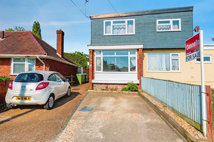 2 Bedroom Maisonette For Sale In Dean Road, Southampton, SO18