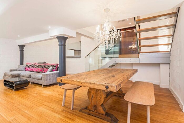 2 Bedroom Flat To Rent In Block A, Green Walk, SE1