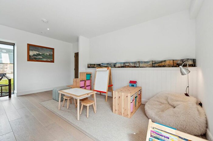 3 Bedroom Barn Conversion For Sale In The Byre Deanston Farm Steading Doune Stirlingshire, FK16