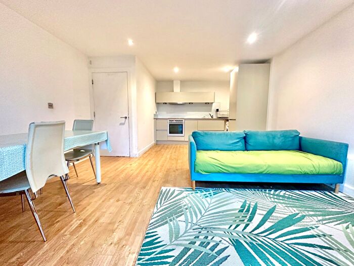 1 Bedroom Flat To Rent In Rosegate House, London, E3