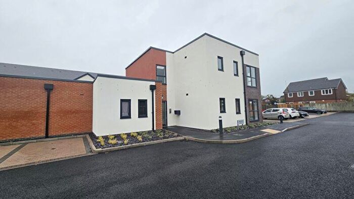 2 Bedroom Flat To Rent In Penkvale Road, Stafford, ST17