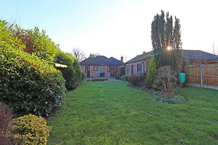 2 Bedroom Detached Bungalow For Sale In School Road, Langham, Colchester, CO4