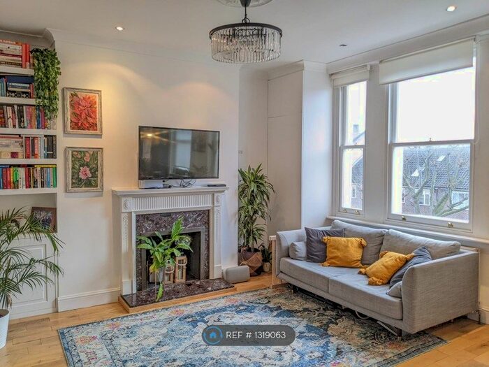 2 Bedroom Flat To Rent In Warwick Avenue, London, W9