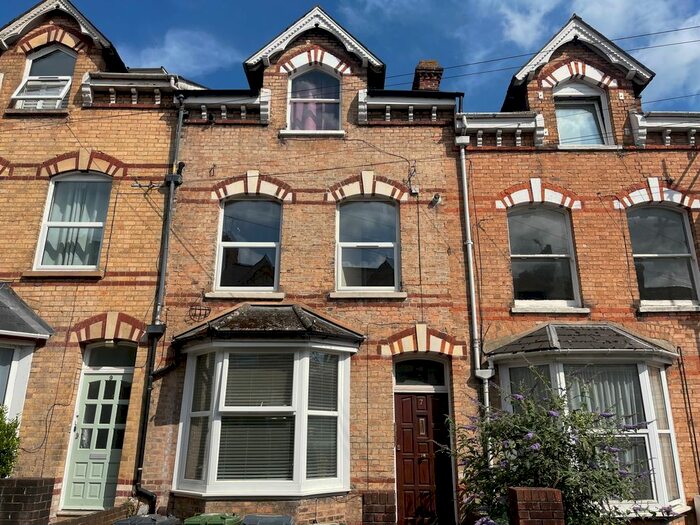 2 Bedroom Flat To Rent In Raleigh Road, Exeter, Devon, EX1