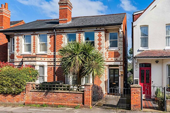 3 Bedroom Semi Detached House For Sale In Blenheim Road, Caversham, Reading, RG4