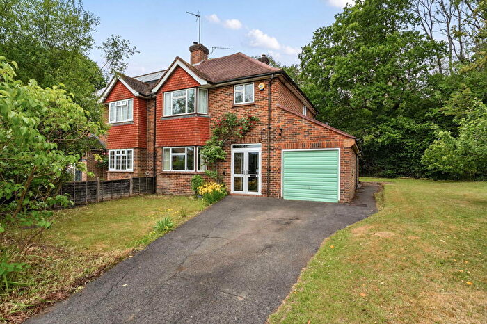 3 Bedroom Semi-Detached House For Sale In Hamfield Close, Oxted, RH8