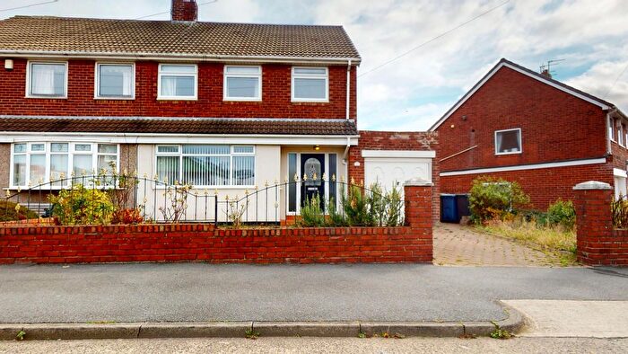 3 Bedroom Semi-Detached House For Sale In High Meadow, South Shields, NE34