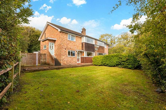 2 Bedroom Flat For Sale In Post Horn Lane, Forest Row, RH18