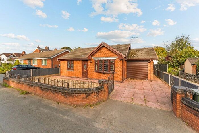 3 Bedroom Detached Bungalow For Sale In School Lane, Moulton, CW9