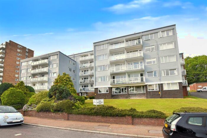 2 Bedroom Flat To Rent In The Chantry, Upperton Road, BN21