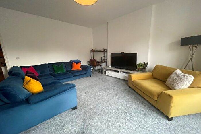 1 Bedroom Flat To Rent In Mannering Road, Liverpool, L17