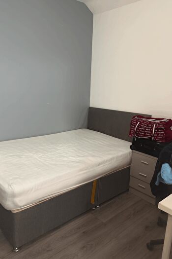 3 Bedroom Terraced House For Sale In Morecambe Street, L6