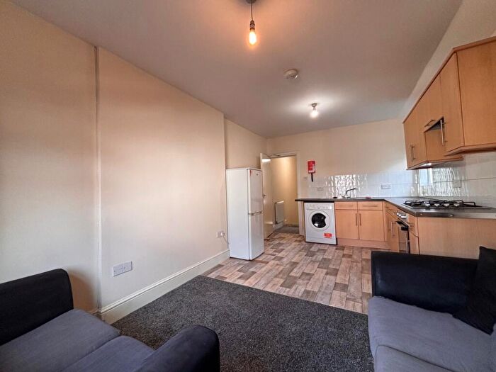 2 Bedroom Maisonette To Rent In Keppoch Street, Roath, CF24