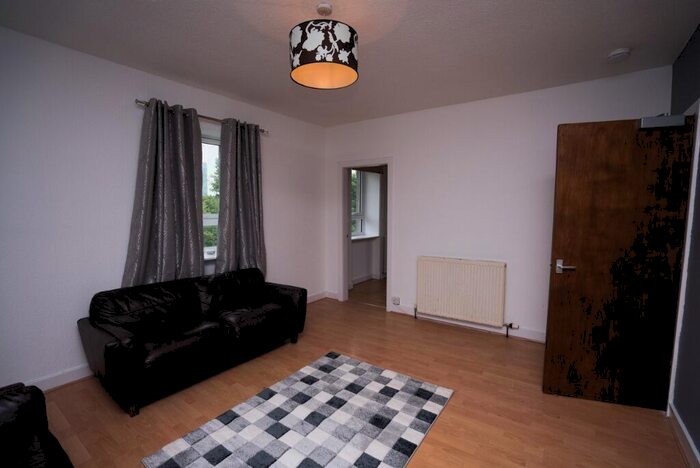 3 Bedroom Flat To Rent In Powis Crescent, Kittybrewster, Aberdeen, AB24