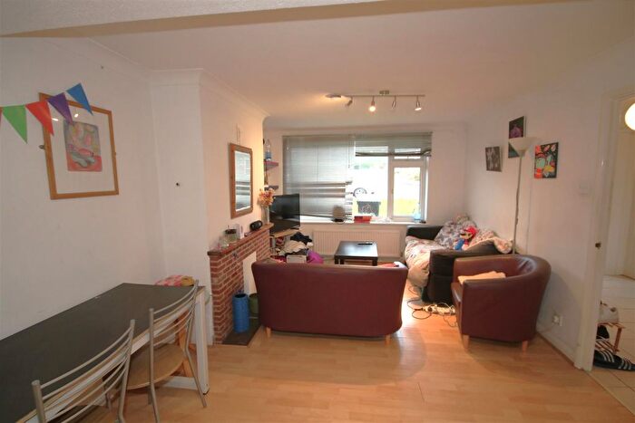 6 Bedroom End Terrace House To Rent In Salisbury Road, Canterbury, CT2