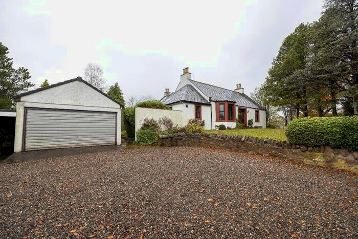 5 Bedroom Detached House For Sale In Cash Feus, Strathmiglo, Fife, KY14